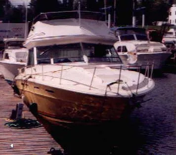 Slide: The Image of Sea Ray SRV 300 Sedan 1979 - 1