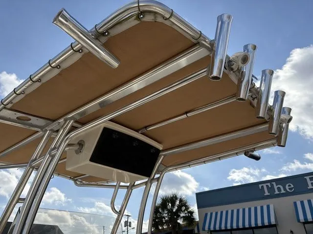 Slide: The Image of Pioneer 222 Sportfish 2020 - 14