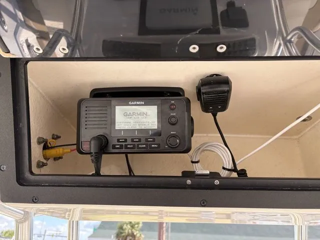 Slide: The Image of Pioneer 222 Sportfish 2020 - 15