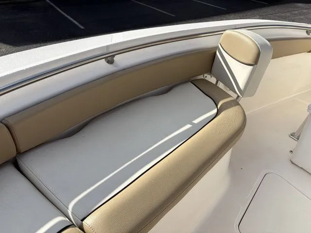 Slide: The Image of Pioneer 222 Sportfish 2020 - 29