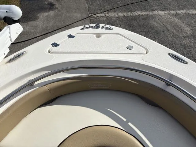 Slide: The Image of Pioneer 222 Sportfish 2020 - 31