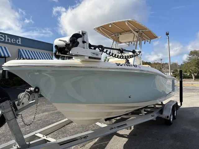 Slide: The Image of Pioneer 222 Sportfish 2020 - 8