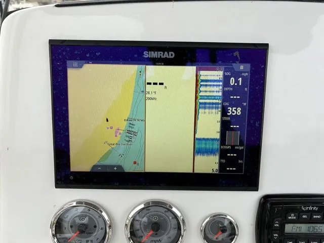 Slide: The Image of NauticStar 2302 Legacy 2022 - 21