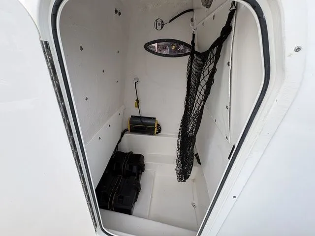 Slide: The Image of NauticStar 2302 Legacy 2022 - 24