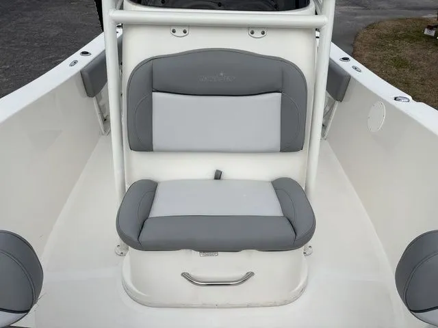 Slide: The Image of NauticStar 2302 Legacy 2022 - 26