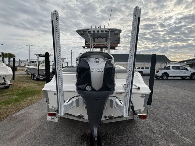 Slide: The Image of NauticStar 2302 Legacy 2022 - 3