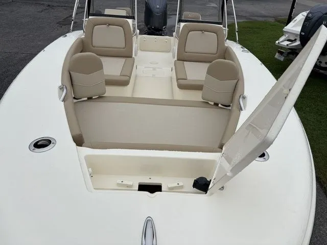 Slide: The Image of Scout 195 Sport Dorado 2026 - 19