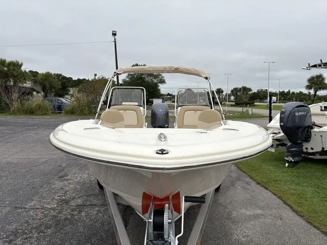 Slide: The Image of Scout 195 Sport Dorado 2026 - 7