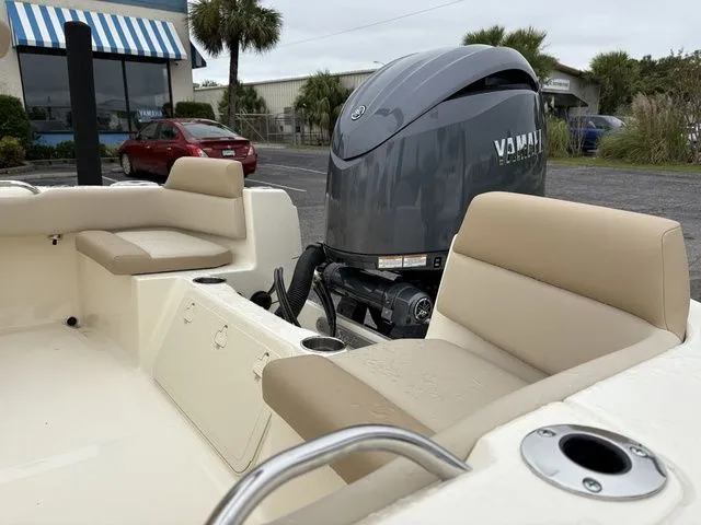 Slide: The Image of Scout 195 Sport Dorado 2026 - 9