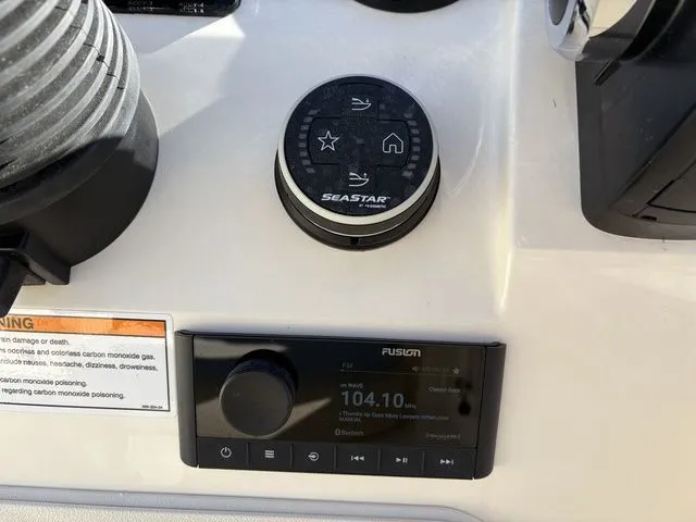 Slide: The Image of Scout 188 Sport Dorado 2026 - 16