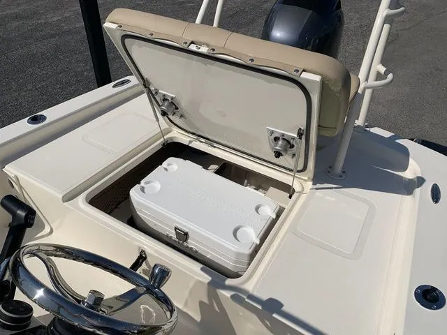 Slide: The Image of Scout 177 Sport 2025 - 14