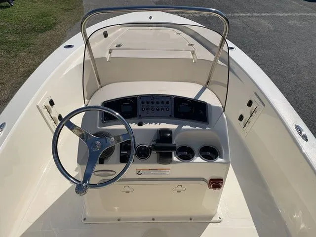 Slide: The Image of Scout 177 Sport 2025 - 15