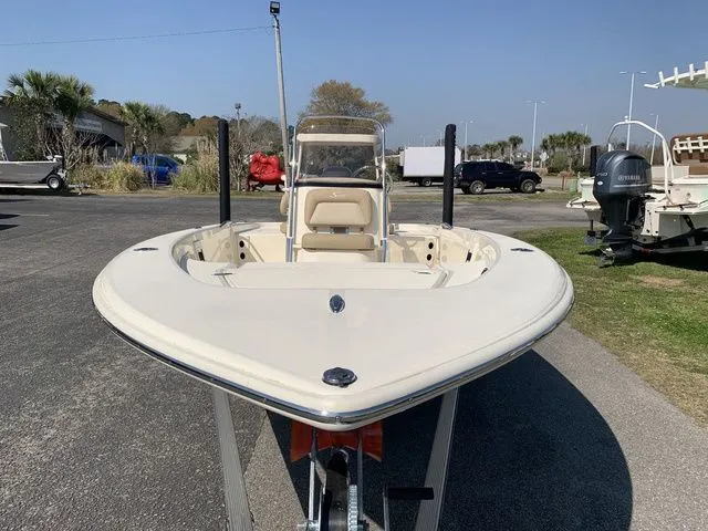 Slide: The Image of Scout 177 Sport 2025 - 7