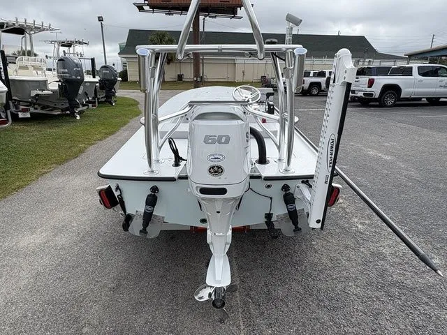 Slide: The Image of East Cape EVO 17V 2025 - 3