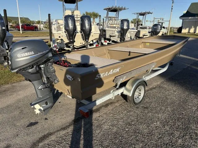 Slide: The Image of SeaArk 1648 MV 2026 - 4