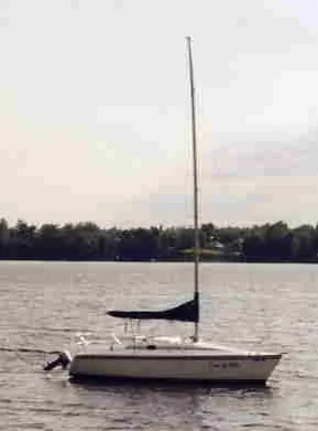 Slide: The Image of Hunter 26.5 1989 - 0
