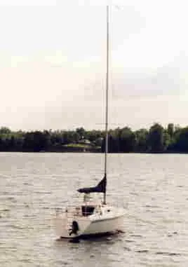 Slide: The Image of Hunter 26.5 1989 - 8
