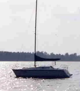 Slide: The Image of Hunter 26.5 1989 - 9