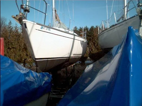 Slide: The Image of Tartan 34 shoal draft 1987 - 2