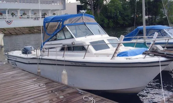 Slide: The Image of Grady-White sailfish 1982 - 0