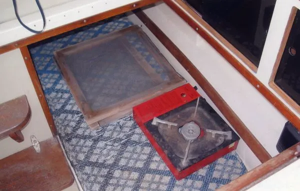 Slide: The Image of Grady-White sailfish 1982 - 7