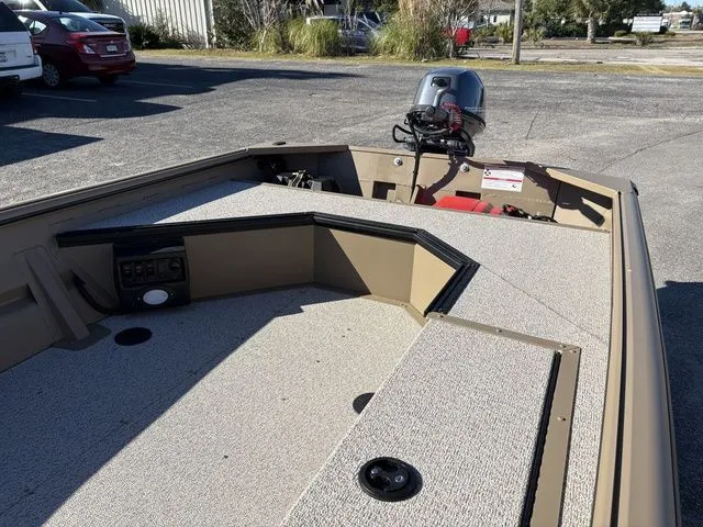 Slide: The Image of SeaArk DXS 1548 DKLD 2026 - 10