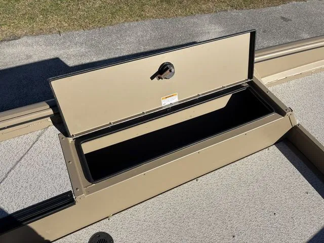 Slide: The Image of SeaArk DXS 1548 DKLD 2026 - 13