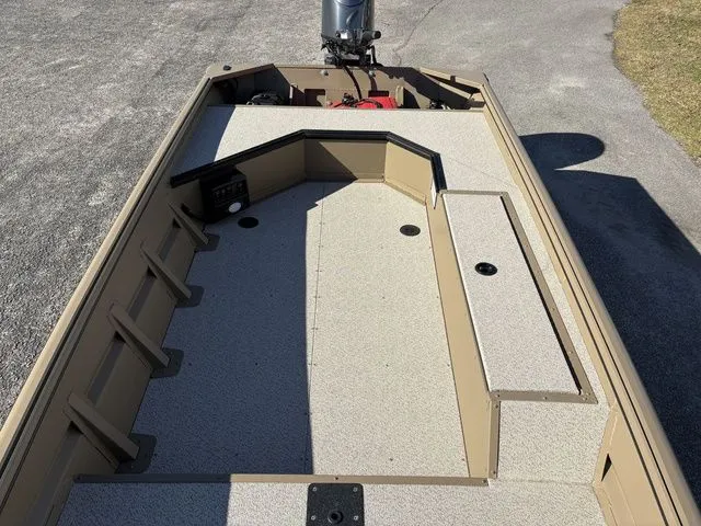 Slide: The Image of SeaArk DXS 1652 DKLD 2026 - 11