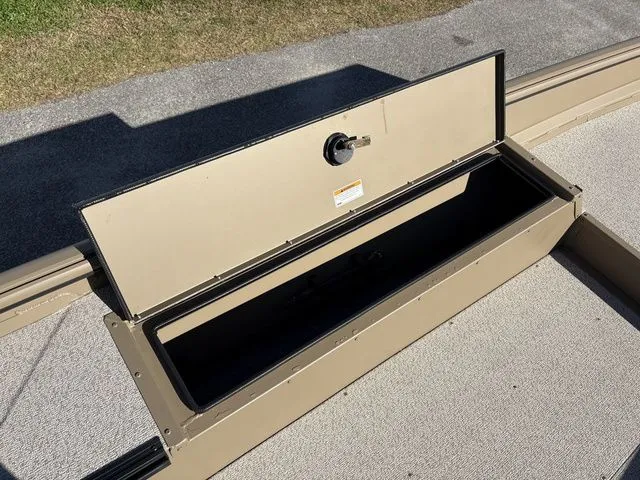 Slide: The Image of SeaArk DXS 1652 DKLD 2026 - 14