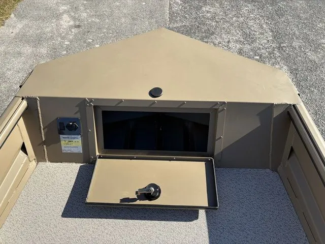 Slide: The Image of SeaArk DXS 1652 DKLD 2026 - 16