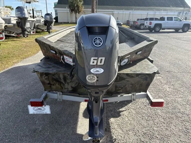 Slide: The Image of SeaArk 1752 Slayer X 2026 - 3