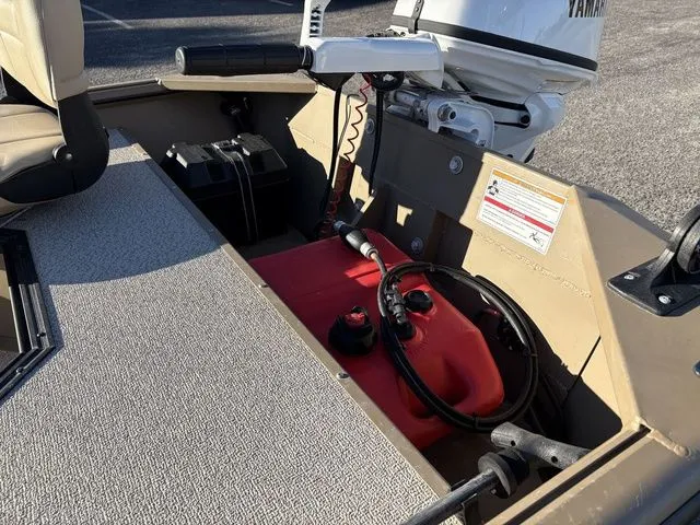 Slide: The Image of SeaArk DXS 1548 DKLD 2025 - 9