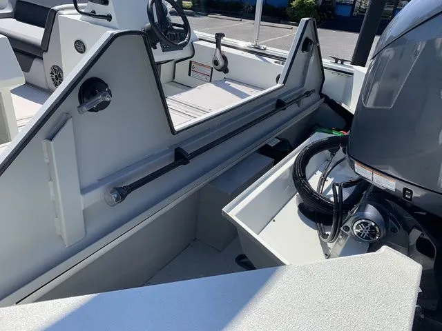 Slide: The Image of SeaArk Easy 200 2026 - 9