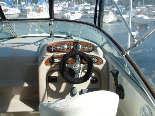 Slide: The Image of Sea Ray 260 SD 2002 - 3