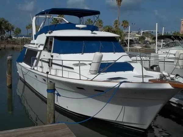 Slide: The Image of Bayliner 4588 1988 - 0