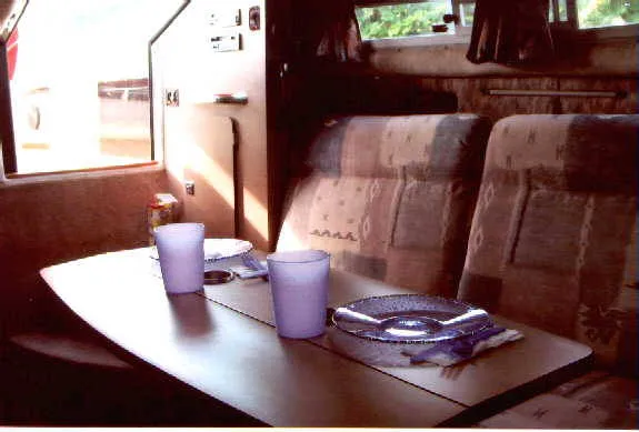 Slide: The Image of Celebrity 285 Sport Cruiser 1989 - 4