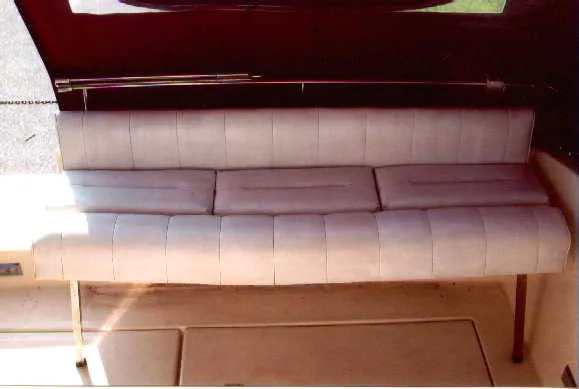 Slide: The Image of Celebrity 285 Sport Cruiser 1989 - 6