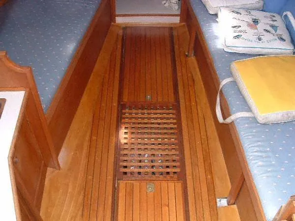 Slide: The Image of Friendship Sloop 1979 - 6