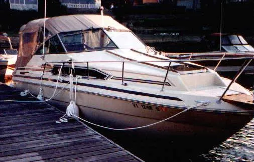 Slide: The Image of Sea Ray 260 Sundancer 1984 - 7