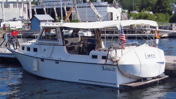 Slide: The Image of Albin 27 Family Cruiser 1984 - 1
