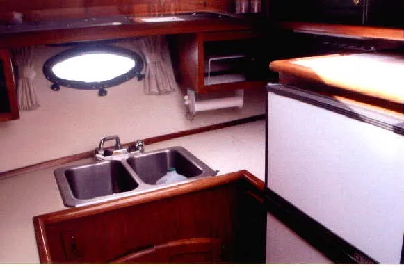 Slide: The Image of Californian 42 Motor Yacht 1987 - 8