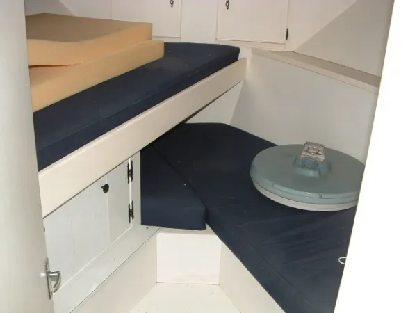 Slide: The Image of Chris-Craft Commander 1972 - 5