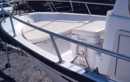 Slide: The Image of Boston Whaler DAUNTLESS 1995 - 3