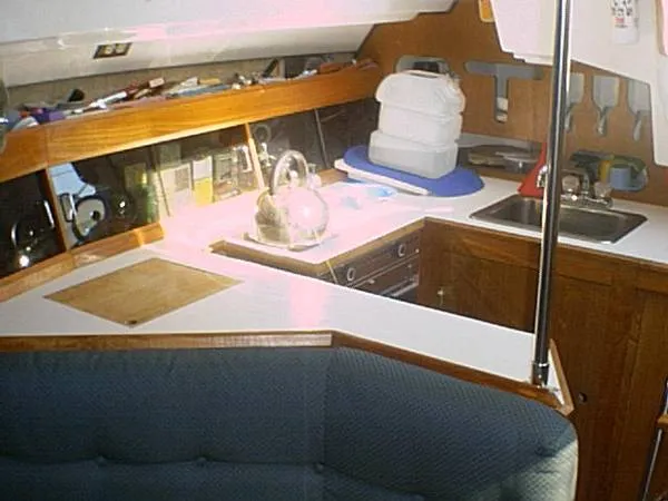Slide: The Image of Hunter 31 1987 - 5