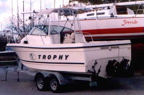 Slide: The Image of Bayliner 2052 Trophy 2001 - 0