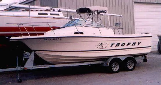 Slide: The Image of Bayliner 2052 Trophy 2001 - 4