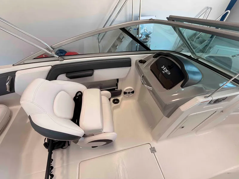 Slide: The Image of Chaparral 21 H2O Ski and Fish OB 2019 - 18