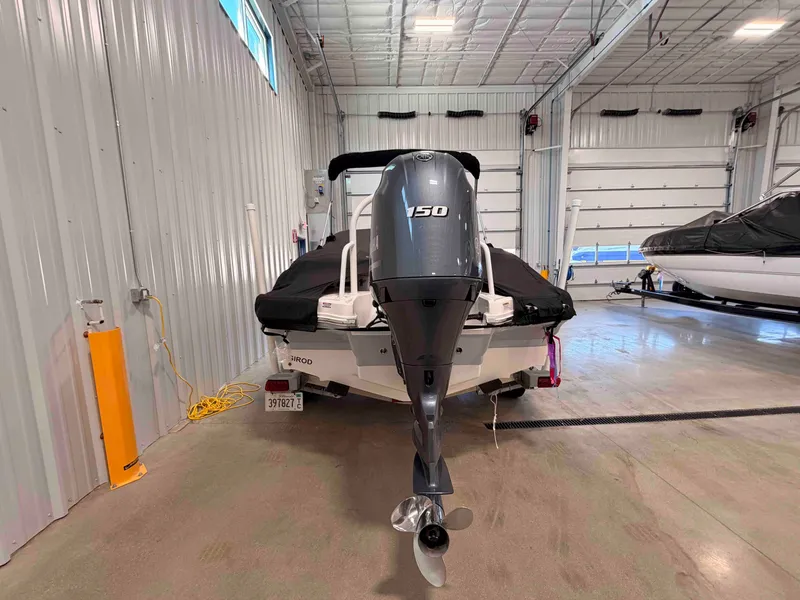 Slide: The Image of Chaparral 21 H2O Ski and Fish OB 2019 - 25