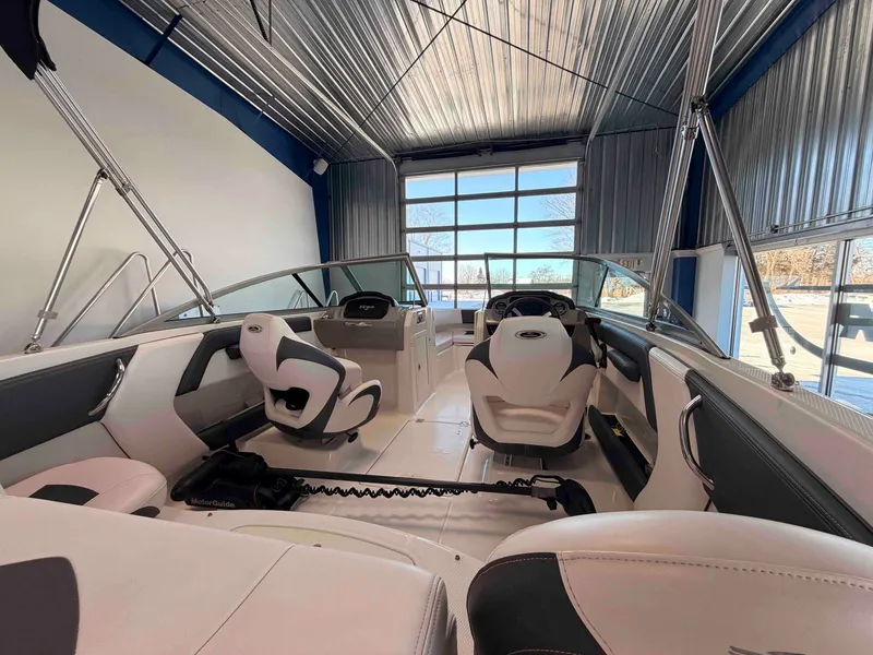 Slide: The Image of Chaparral 21 H2O Ski and Fish OB 2019 - 7