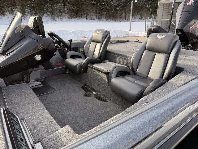 Slide: The Image of Phoenix Bass Boat 921 Elite 2023 - 14